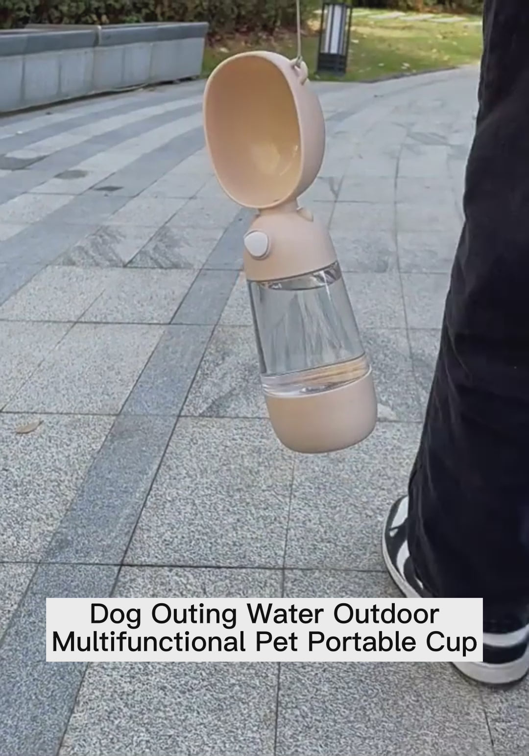 Deluxe Travel-Friendly Pet Bottle - Feed & Hydrate Anywhere